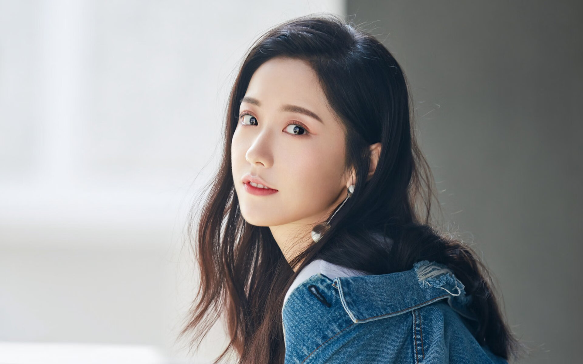 im体育官网-拉齐奥主打双后腰体系强化防守强度，拉齐奥后卫