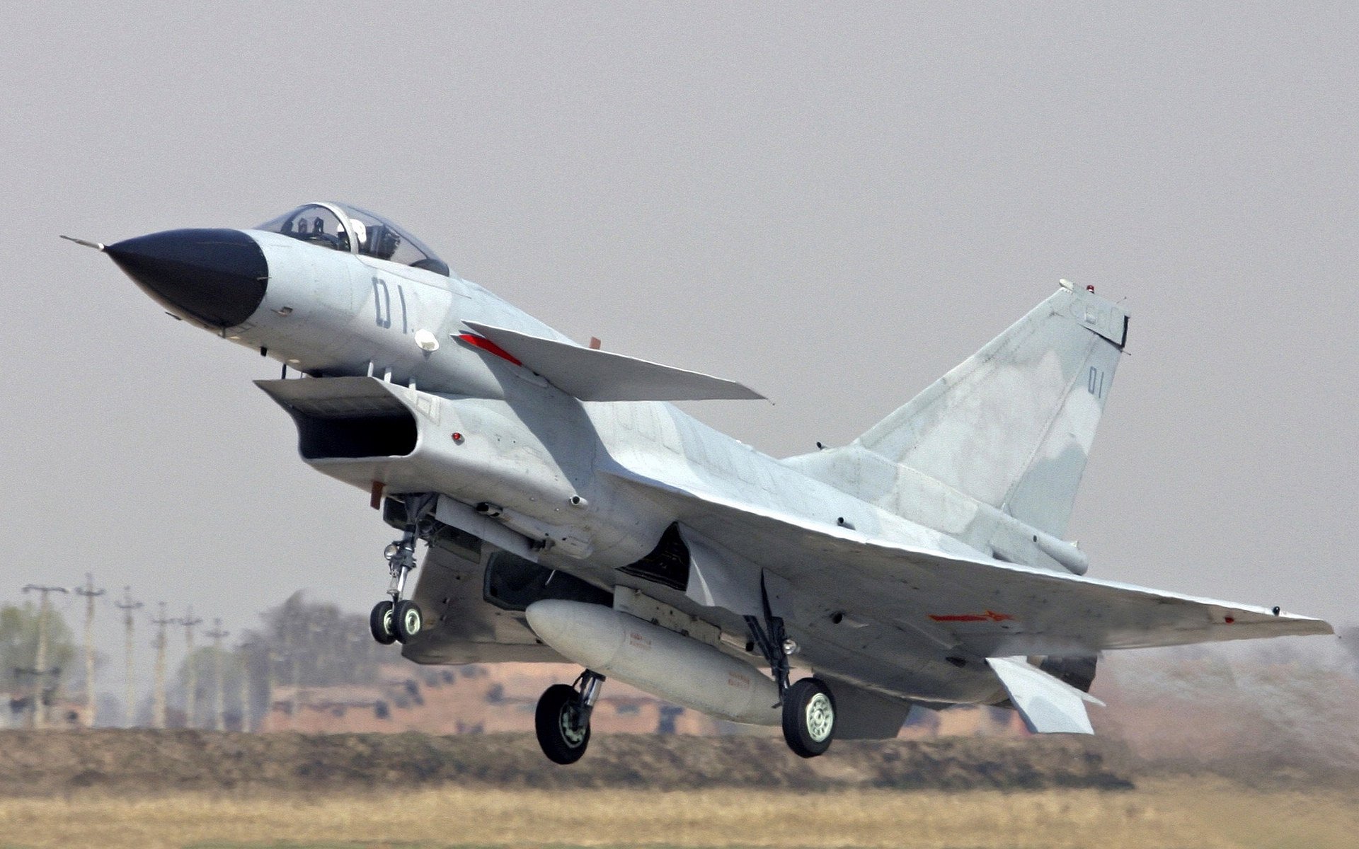 im电竞app官网-庞蒂决赛冲刺展现爆发力，庞蒂克gxp